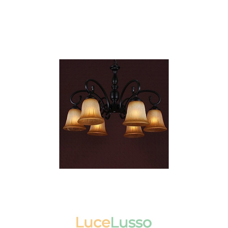 Lampadario dipinto in stile classico tradizionale