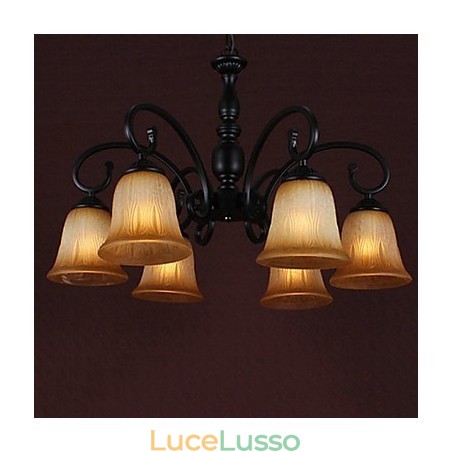 Lampadario dipinto in stile classico tradizionale Lampadario dipinto in stile classico tradizionale