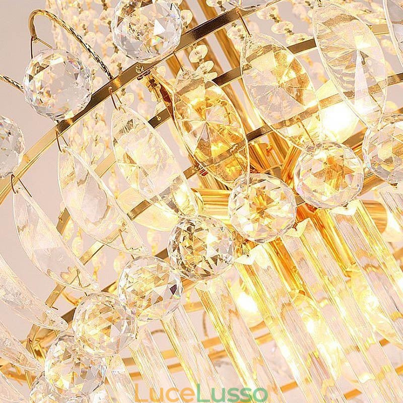 Elegante lampadario di cristallo a sospensione lunga