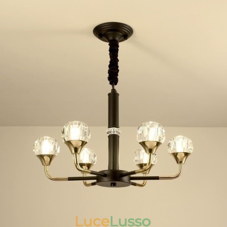 Lampadario moderno in cristallo Elegante lampadario in cristallo Lampadario moderno in cristallo Elegante lampadario in cristallo