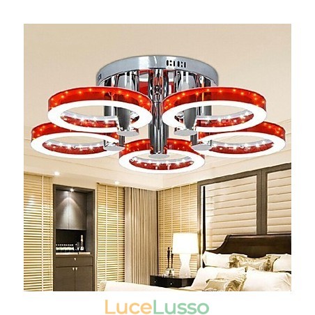 Lampadario moderno in acrilico rosso con 5 luci (finitura cromata) Lampadario moderno in acrilico rosso con 5 luci (finitura cromata)