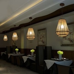 Lampada a sospensione da comodino in bambù intrecciato