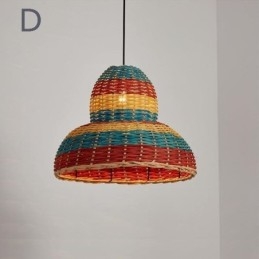 Lampada a sospensione in bambù e rattan con paralume intrecciato a mano a strisce colorate