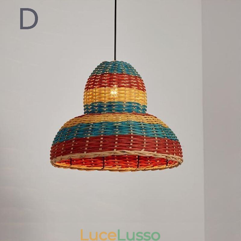 Lampada a sospensione in bambù e rattan con paralume intrecciato a mano a strisce colorate