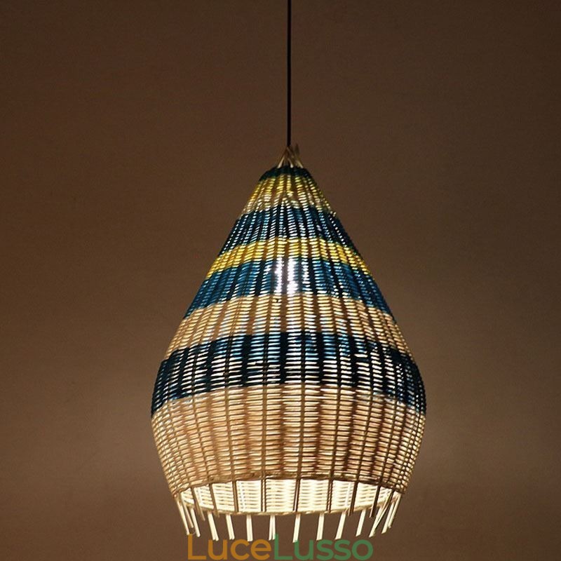 Lampada a sospensione in bambù e rattan con paralume intrecciato a mano a strisce