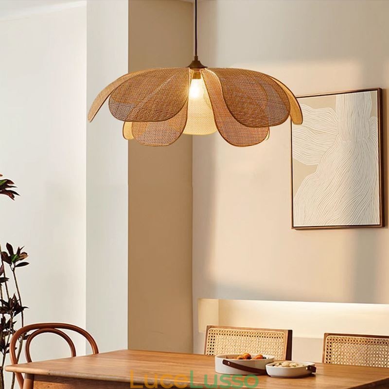 Lampada a sospensione Rattan Petal Wabi Sabi Style Lampada da soffitto in rattan intrecciato a mano