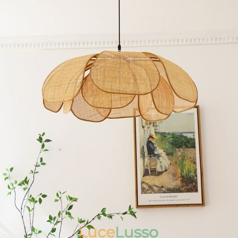 Lampada a sospensione Rattan Petal Wabi Sabi Style Lampada da soffitto in rattan intrecciato a mano