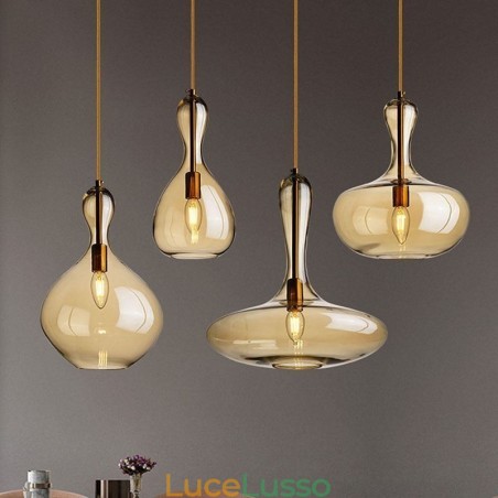 Lampada a sospensione in vetro nordico con paralume ambra Lampada a sospensione in vetro nordico con paralume ambra