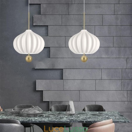 Lampada a sospensione moderna in vetro bianco a forma di palla, lampada da soffitto minimalista Lampada a sospensione moderna in vetro bianco a forma di palla, lampada da soffitto minimalista