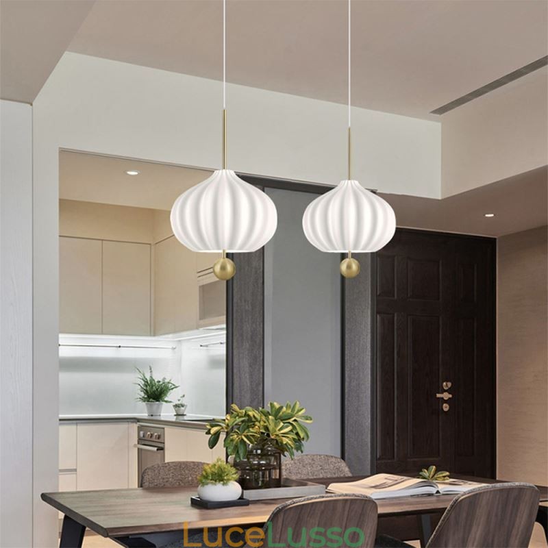 Lampada a sospensione moderna in vetro bianco a forma di palla, lampada da soffitto minimalista