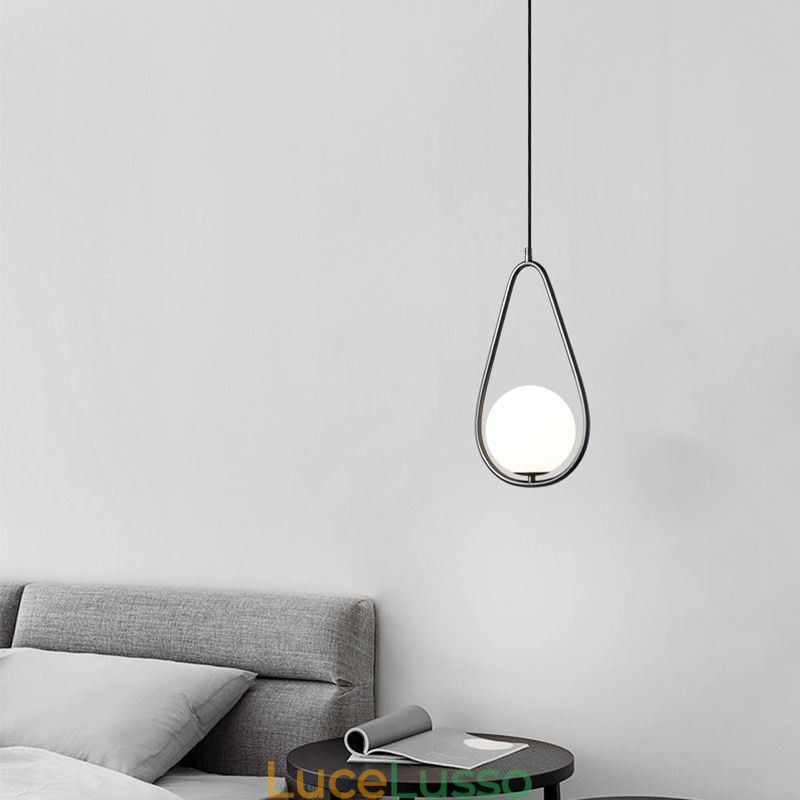 Lampada a sospensione moderna a forma di globo in vetro con goccia d'acqua