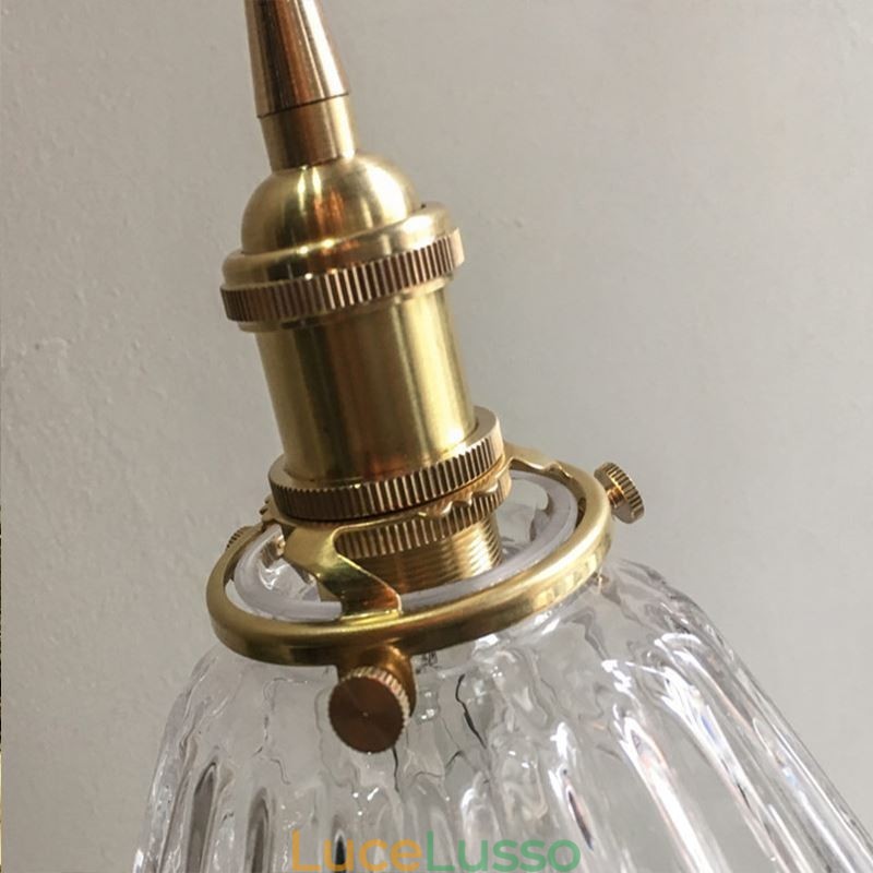 Lampada a sospensione in vetro a coste con diamante trasparente