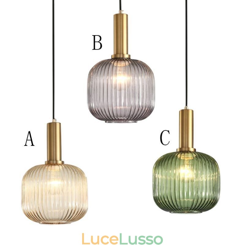 Lampada a sospensione in vetro rigato con supporto in ottone