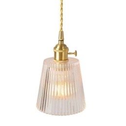 Lampada a sospensione in vetro rigato in ottone con paralume a cono e interruttore a torsione
