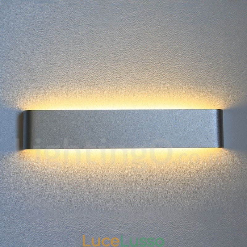 Applique e lampade da parete moderne e contemporanee lunghe per interni, in metallo, IP 44, per bagno, camera da letto, soggiorno