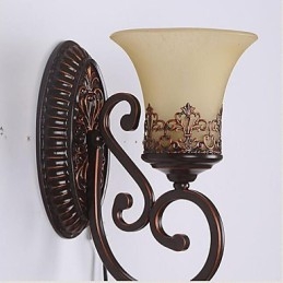 Lampada da parete in vetro per camera da letto in ferro battuto, tipo Europa, che restaura i modi antichi