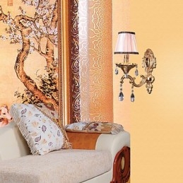 Elegante applique in cristallo rosa