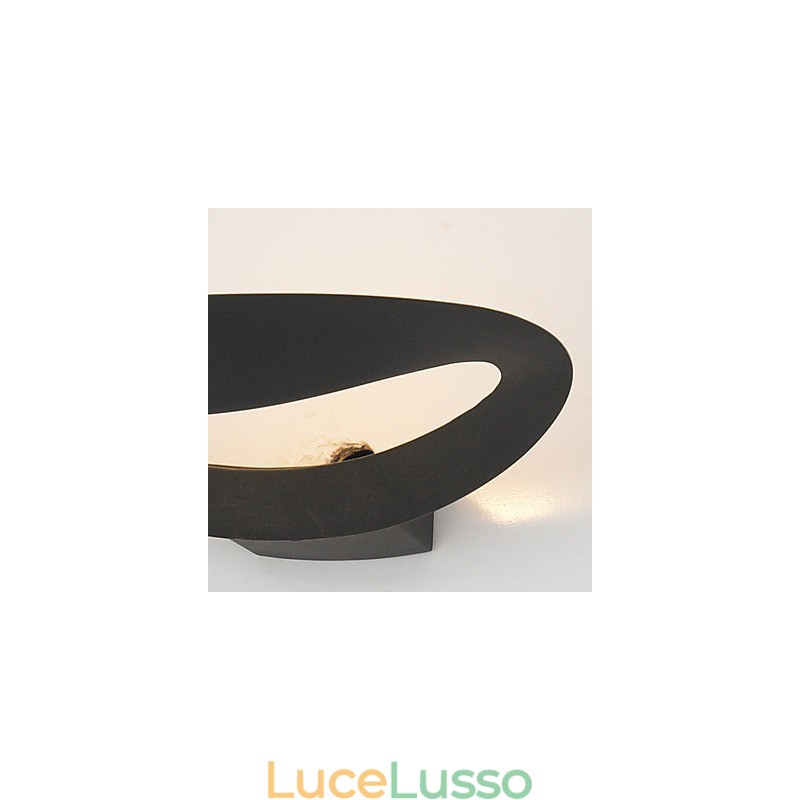 Applique artistica con 1 luce in bianco e nero