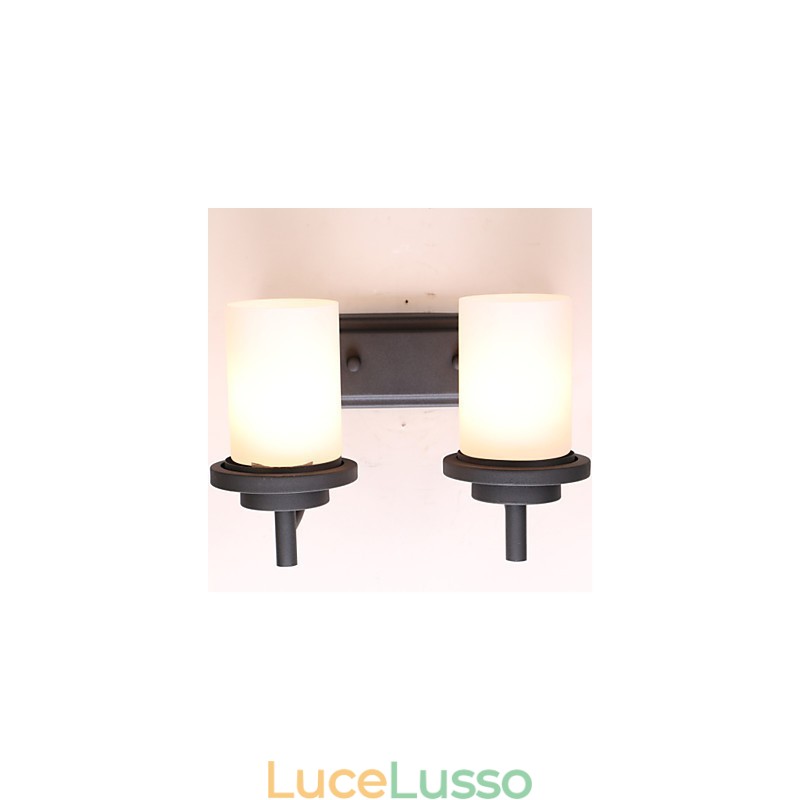2*Applique da parete in stile classico retrò in ferro con lavorazione a vernice e vetro smerigliato