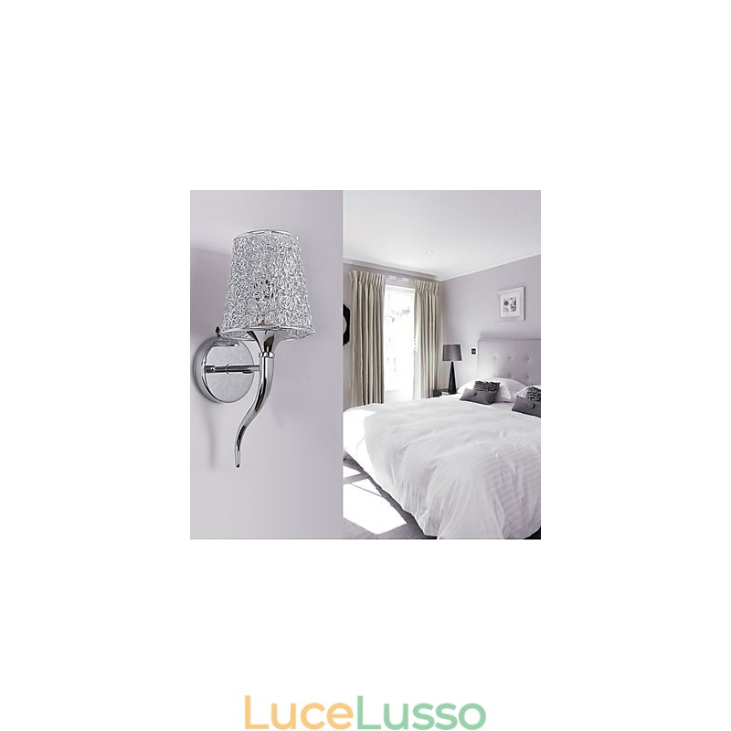 Lampada da comodino in argento, lampade da parete, trappola idraulica, sfondo, specchio, luce