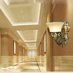 Lampade da parete europee Materiale in metallo Placcatura in bronzo Illuminazione con comodino Soggiorno Specchio frontale Lampada da balcone