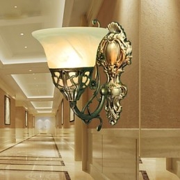 Lampade da parete europee Materiale in metallo Placcatura in bronzo Illuminazione con comodino Soggiorno Specchio frontale Lampada da balcone