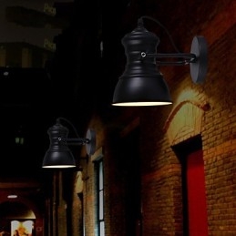 Applique da parete Art Déco Lampada da parete industriale in ferro con insegna Loft
