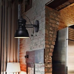 Applique da parete Art Déco Lampada da parete industriale in ferro con insegna Loft