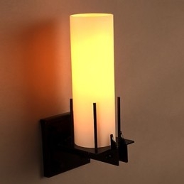 Lampada da parete a forma di candelabro retrò contemporanea e contratta a soppalco