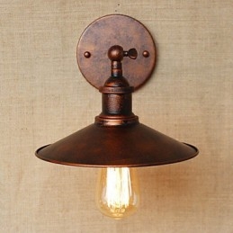 Villa in stile industriale minimalista di fronte alla navata della chiesa, applique decorativa in bronzo rosso con ombrello nostalgico