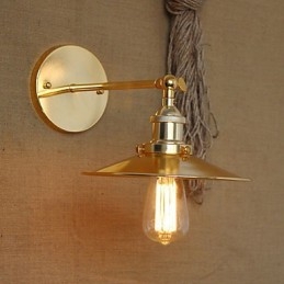 Villa in stile industriale minimalista con ombrello dorato nostalgico davanti alla navata della chiesa, parete decorata