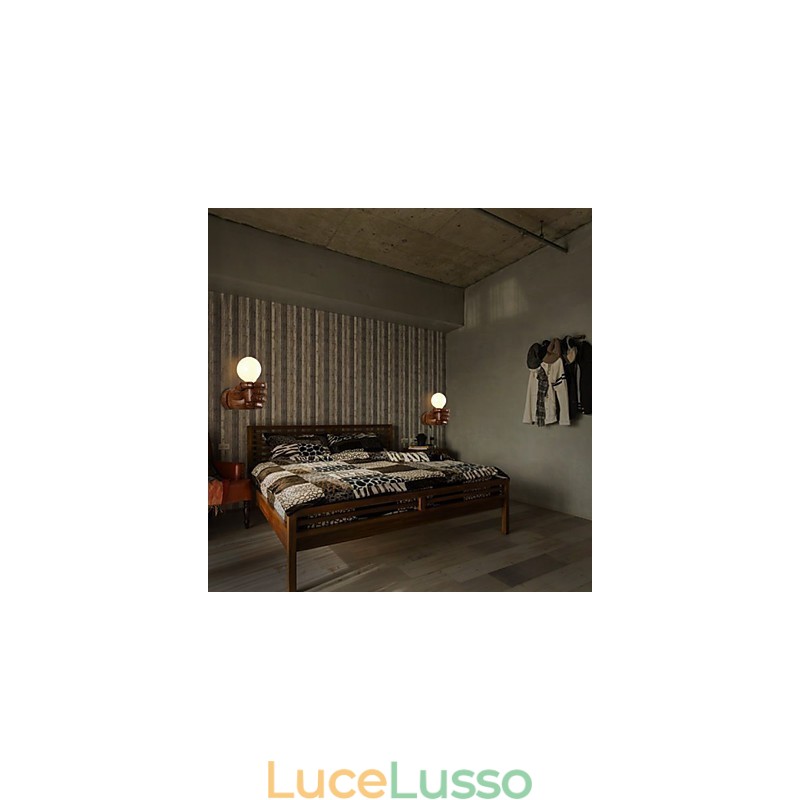 Lampada da parete creativa europea retrò a forma di pugno