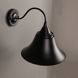 Lampada da parete in ferro nero antico in stile loft di Designer Duds