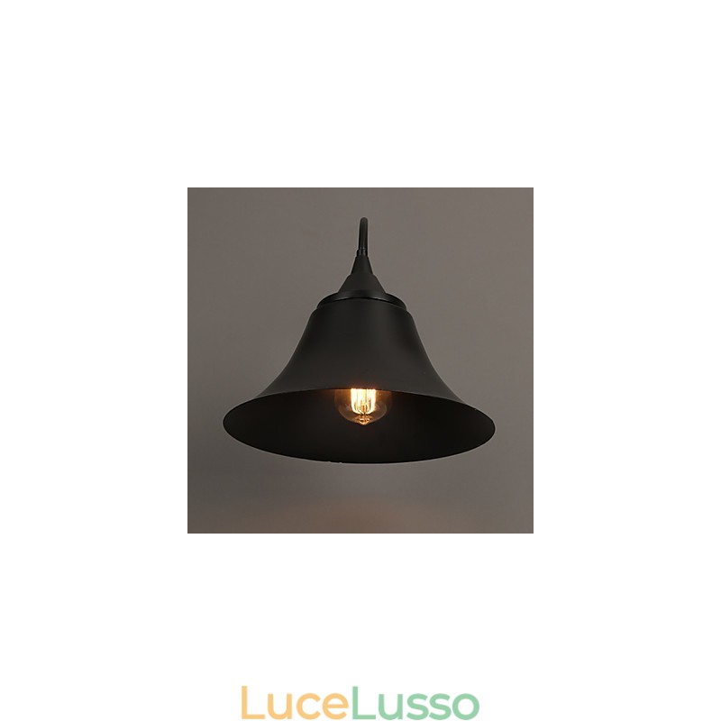 Lampada da parete in ferro nero antico in stile loft di Designer Duds