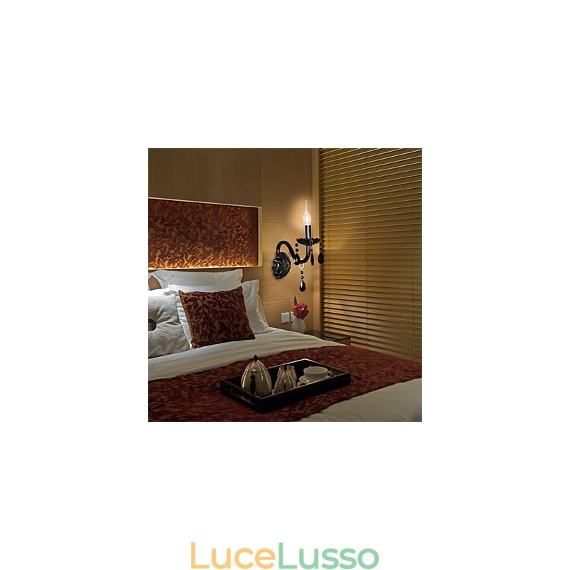 Applique in cristallo nero con lampadina a candela