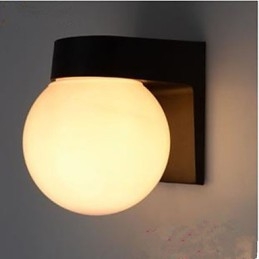Lampada da parete in conchiglia acrilica