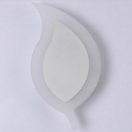 Lampada da parete moderna, creativa, semplice, in acrilico, con piccole foglie, in lega