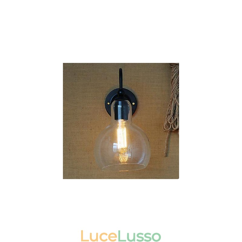 Lampada da parete moderna in ferro battuto e vetro per ristorante