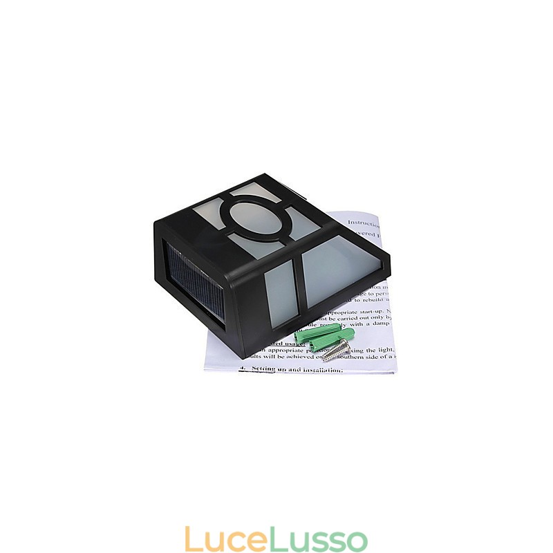 Lampada da parete con 2 lanterne a energia solare, colore giallo caldo