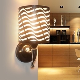 Lampada da parete moderna in pelle di pecora in ferro battuto