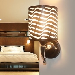 Lampada da parete moderna in pelle di pecora in ferro battuto