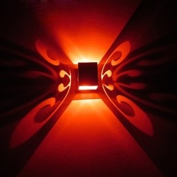 Lampada da parete creativa a farfalla