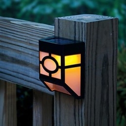 Lampada da parete con 2 lanterne a energia solare, colore giallo caldo
