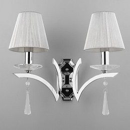 Elegante applique a 2 luci con gocce di cristallo decorate