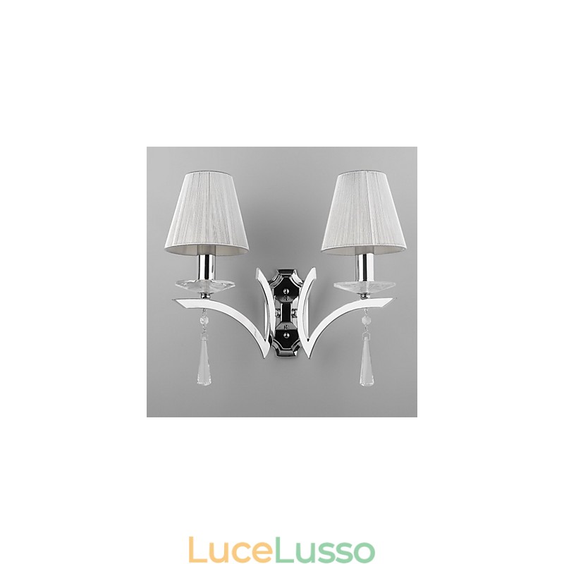 Elegante applique a 2 luci con gocce di cristallo decorate