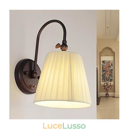 Lampada da parete in ferro con paralume in tessuto a 1 luce Lampada da parete in ferro con paralume in tessuto a 1 luce