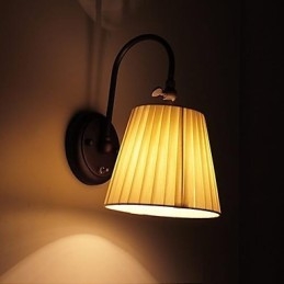 Lampada da parete in ferro con paralume in tessuto a 1 luce