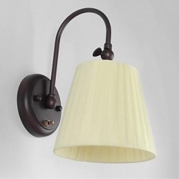 Lampada da parete in ferro con paralume in tessuto a 1 luce