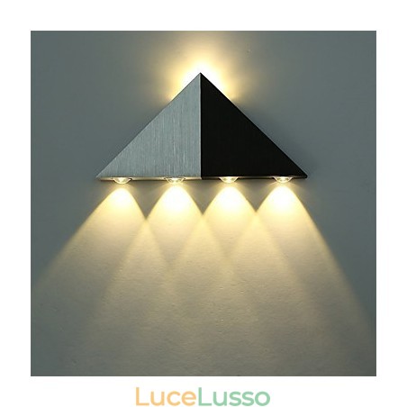 Applique da parete moderna a triangolo, lampada da parete per interni, corridoio, su e giù, faretto, illuminazione decorativa in alluminio per studio, ristorante Applique da parete moderna a triangolo, lampada da parete per interni, corridoio, su e giù, faretto, illuminazione decorativa in alluminio per studio, ristorante