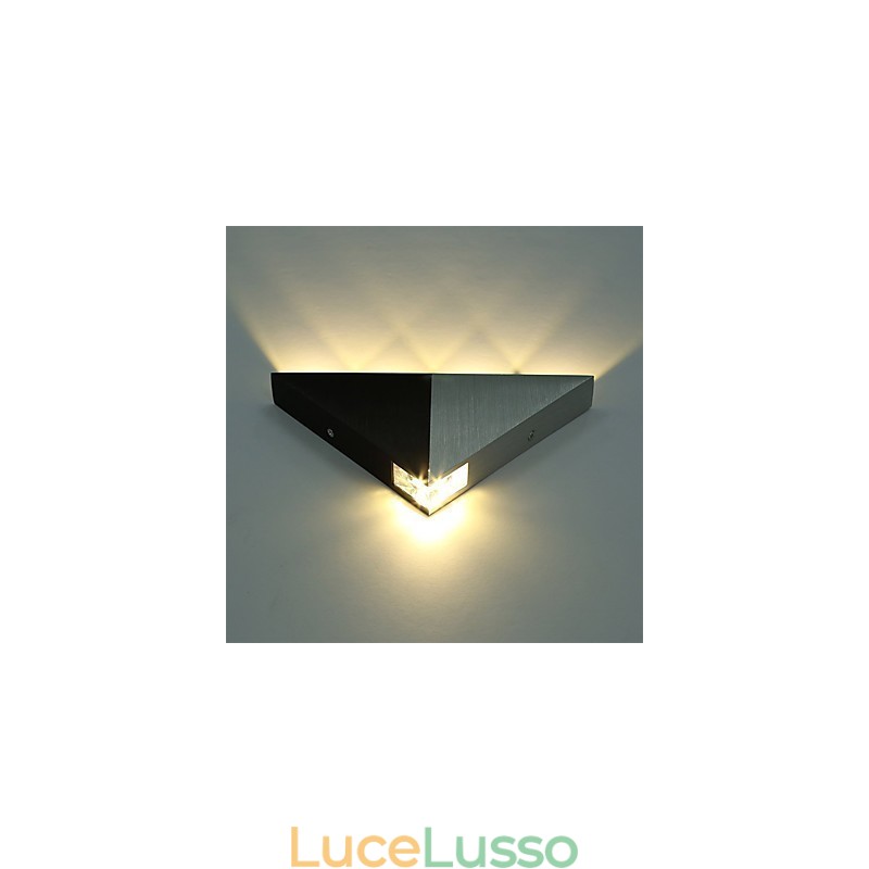 Applique da parete moderna a triangolo, lampada da parete per interni, corridoio, su e giù, faretto, illuminazione decorativa in alluminio per studio, ristorante